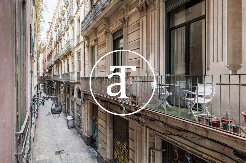 Foto a411327f-56a7-484c-84f4-6ecf5bee336c. Miete etagenwohnung mit heizung in Gòtic Barcelona