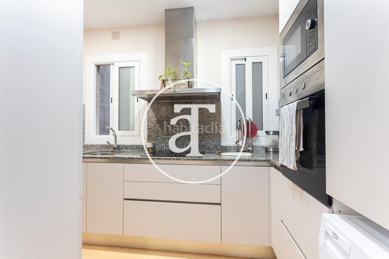 Foto a389bb37-1a83-4318-9637-ac569278e7bb. Alquiler piso  de alquiler temporal de 2 habitaciones y 1 baño en calle aragó en el eixample en Barcelona