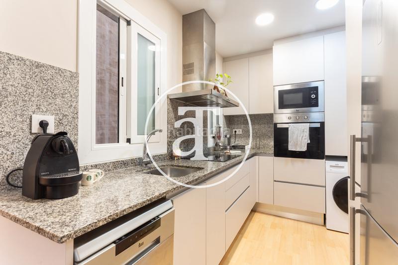 Foto e221c119-3f8b-49f2-aa57-063a7d62cae2. Alquiler piso  de alquiler temporal de 2 habitaciones y 1 baño en calle aragó en el eixample en Barcelona