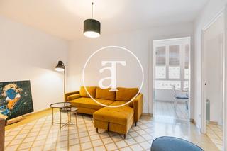 Location Appartement  Carrer de còrsega 206. Piso de alquiler temporal de 3 habitaciones y 2 baños en el eixa