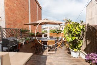 Lloguer Pis  Carrer de valència. Piso de alquiler temporal de 1 habitación, 1 baño y terraza en e