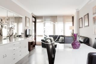 Location Appartement à Carrer de borriana 1-13. Piso de alquiler temporal de 2 habitaciones, estudio, baño y ter