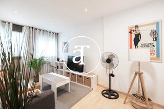 Location Appartement  Carrer de la font florida 64. Piso de alquiler temporal de 1 habitación y 1 baño en sants-mont
