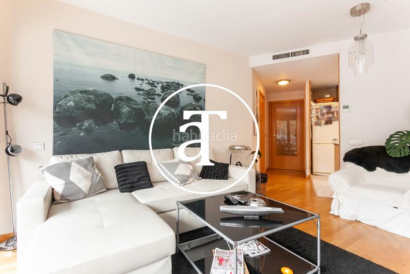 Foto c3a6221b-75ff-4d73-90da-34a2b4977def. Location appartement avec chauffage dans Provençals del Poblenou Barcelona