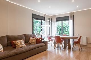 Alquiler Piso  Passeig de valldaura. Piso de alquiler temporal de 3 habitaciones, 2 baños y terraza e