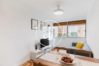 Lloguer Pis  Carrer del freixe. Piso de alquiler temporal de 3 habitaciones, 1 baño y 1 aseo en