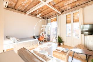 Rent Flat in Carrer de galileu 104. Piso de alquiler temporal de 1 habitación y 1 baño con balcón y