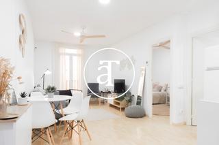 Location Appartement  Carrer d'en roig. Piso de alquiler temporal de 2 habitaciones y 1 baño en ciutat v