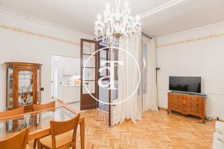 Location Appartement  Carrer de la portaferrissa 18. Piso de alquiler temporal de 2 habitaciones con balcón, patio y