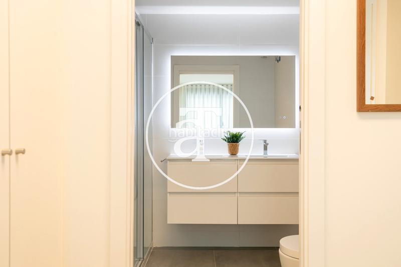 Foto 31f89248-25ea-4671-8f52-eff3f5f953a9. Rent flat with heating parking pool in Port Badalona