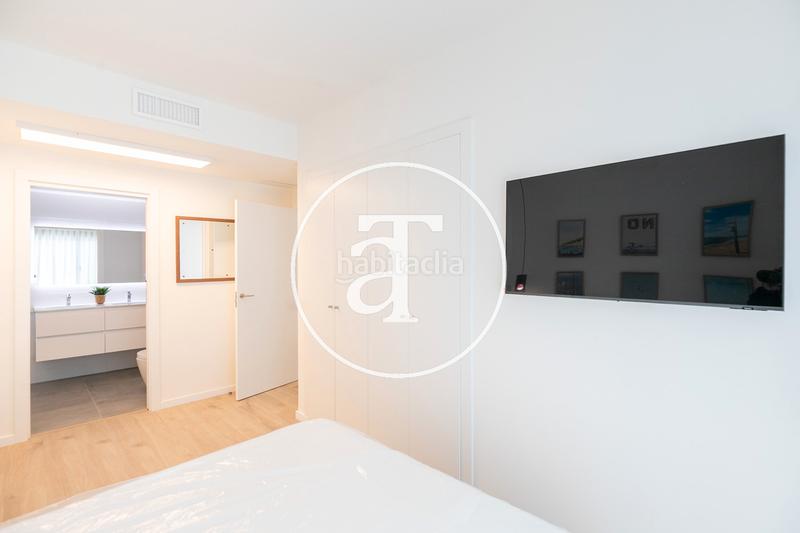 Foto 4c4f6f0f-af67-41db-8a86-9775e56bdd13. Rent flat with heating parking pool in Port Badalona