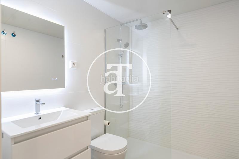 Foto 752723e4-b656-4010-b068-744dc6c80d4a. Rent flat with heating parking pool in Port Badalona