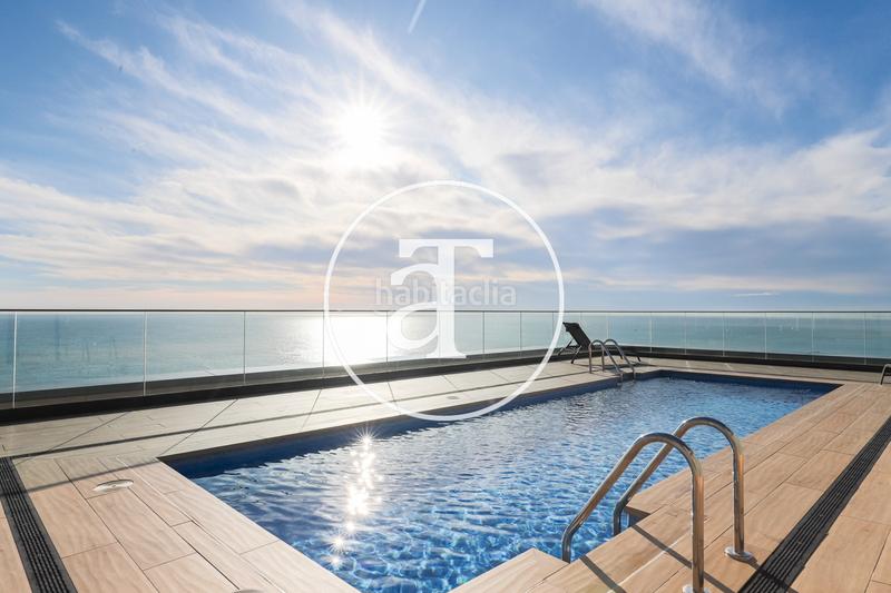 Foto 776157bf-5a59-4fac-83ce-f93a6a4881bc. Rent flat with heating parking pool in Port Badalona