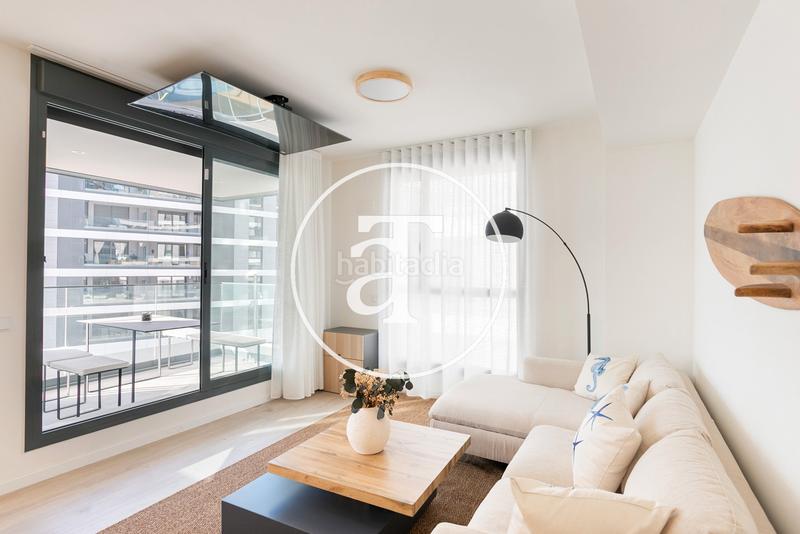 Foto f9420f0f-cf87-4839-99e1-d8a19d852109. Rent flat with heating parking pool in Port Badalona