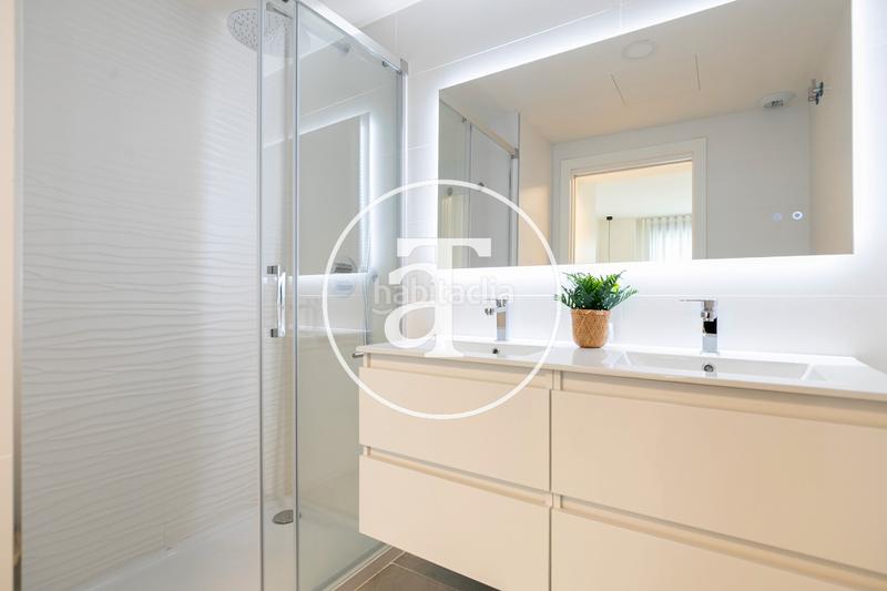 Foto fc689bbe-3952-4a71-abb0-9f157e9c1183. Rent flat with heating parking pool in Port Badalona