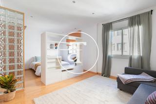 Etagenwohnung in Carrer de Mandri 56