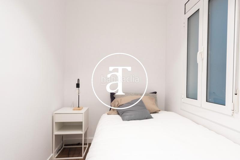 Foto b5bca0f4-b9f9-4b53-91ba-9a8ee93742a7. Lloguer pis amb calefacció a Sagrada Família Barcelona