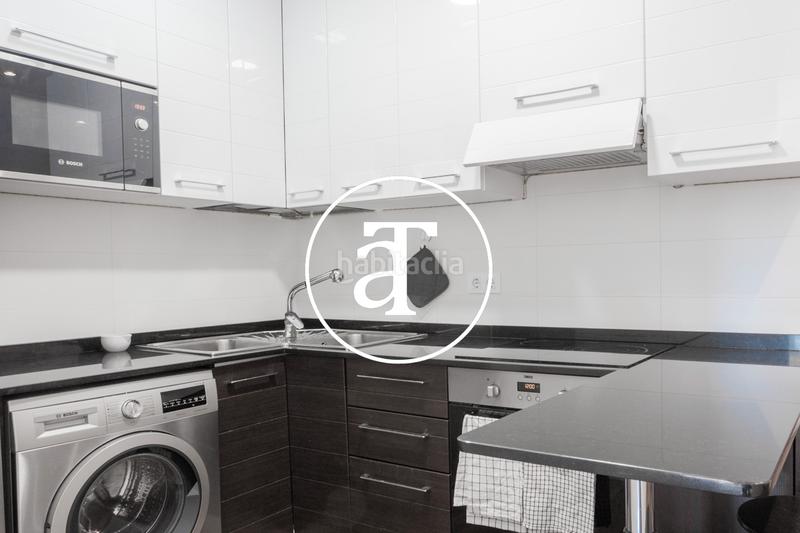 Foto e949b03c-d38e-4f41-91f2-73a19457c02a. Lloguer pis amb calefacció a Sagrada Família Barcelona