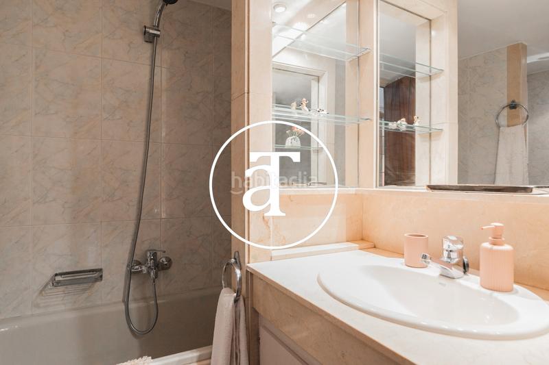 Foto adfe5a20-e791-4eb5-b538-a2fbbfeeaa4f. Miete etagenwohnung in avinguda de mistral 6 in Sant Antoni Barcelona