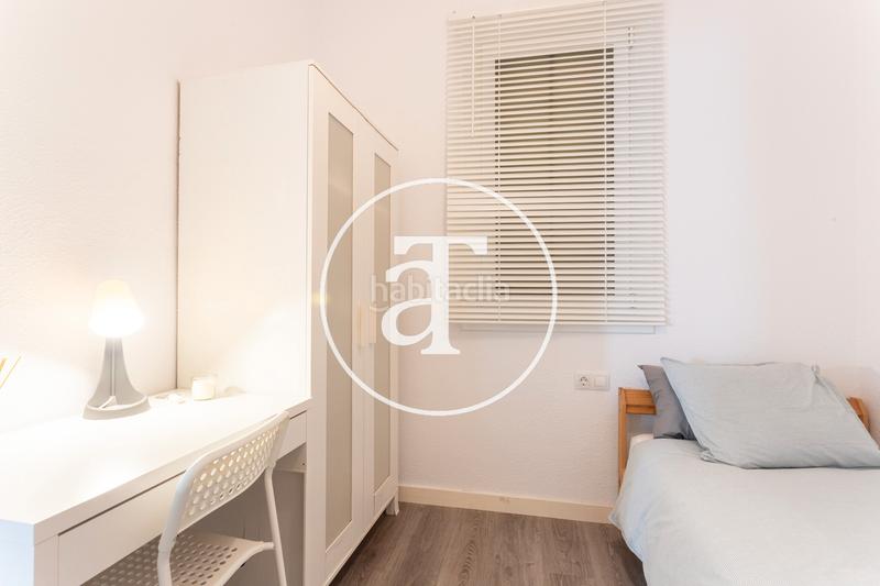 Foto 786bdb63-a7dc-41be-b1fc-edd646affb63. Lloguer pis amb calefacció a Turó de la Peira Barcelona