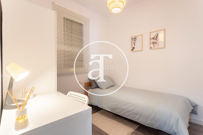 Foto 8ab64127-bb5d-4050-be08-da4c252bf232. Lloguer pis amb calefacció a Turó de la Peira Barcelona