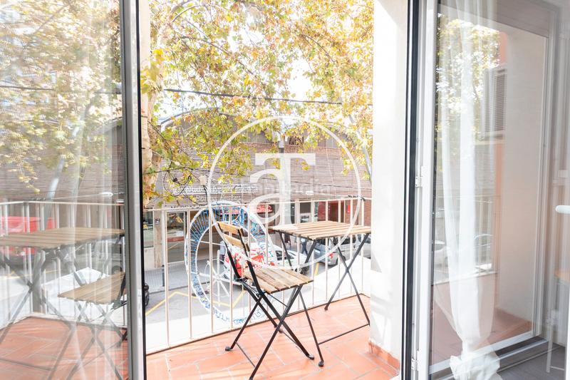 Foto 8c738866-1daf-4a87-b26d-052691fbf3f8. Lloguer pis amb calefacció a Turó de la Peira Barcelona