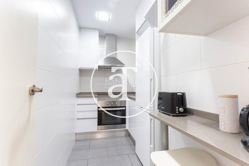 Foto acb51572-5832-45e9-a9eb-0be7daee0eb7. Lloguer pis amb calefacció a Turó de la Peira Barcelona