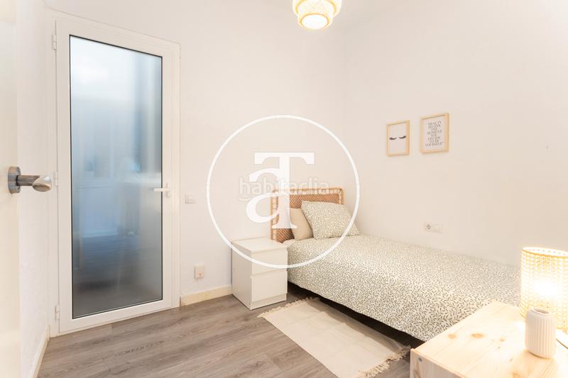 Foto f8746f44-9ed8-4255-8f88-0adb3c757401. Lloguer pis amb calefacció a Turó de la Peira Barcelona