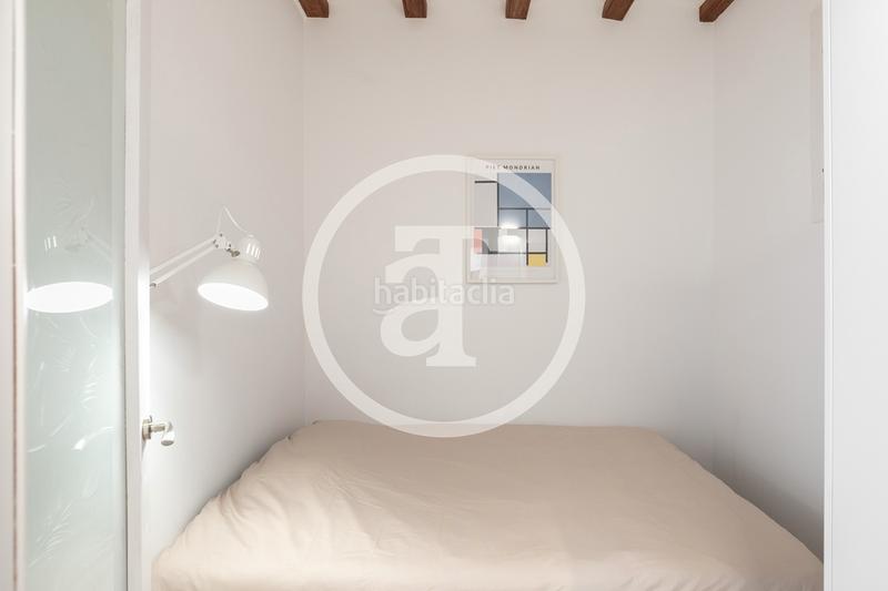 Foto f205871d-49ca-4bdd-966d-6a2f023ede5c. Affitto appartamento in carrer de la diputació 212 in Barcelona