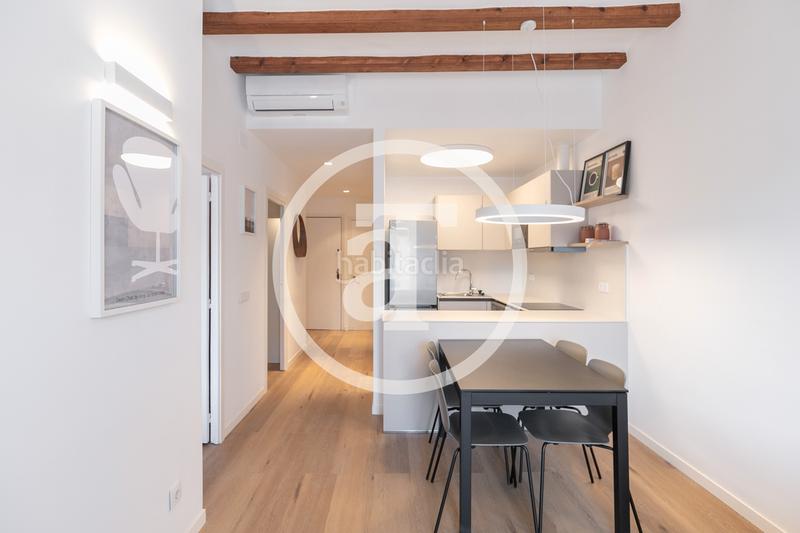 Foto 0403facc-562f-4185-8f8b-5995b7d40423. Location appartement dans carrer de la diputació 212 dans Barcelona