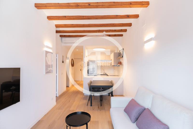 Foto c0acbd6d-bc6f-4ad0-93ea-c4e9a655d396. Location appartement dans carrer de la diputació 212 dans Barcelona