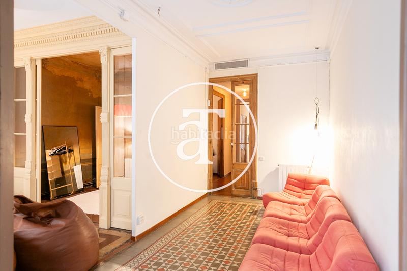 Foto 96fe087e-44db-4d7c-b63d-4c2cb4c94d13. Affitto appartamento con riscaldamento in Gòtic Barcelona