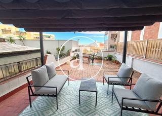 Location Appartement à Carrer d'amílcar 147. Piso de alquiler temporal de 2 habitaciones y 1 baño con gran te