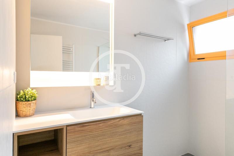 Foto 883a3efb-1eba-449c-87c2-12e1755bad9a. Location maison avec chauffage dans Centre Badalona