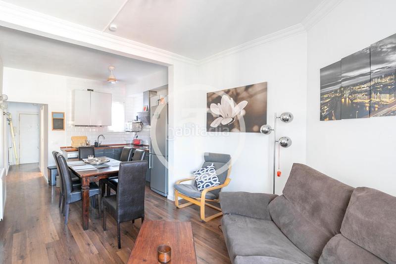 Foto 0793a011-c7e3-4e14-be2d-afa14ae1b28b. Location attique avec chauffage dans La Nova Esquerra de l´Eixample Barcelona