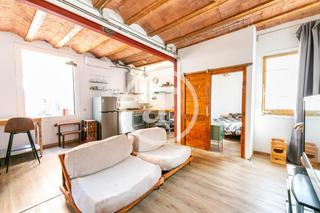 Affitto Appartamento  Carrer de martí. Piso de alquiler temporal de 1 habitación y terraza en gracia