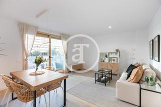 Location Appartement  Carrer de pi i margall. Piso de alquiler temporal de 2 habitaciones, estudio, terraza y