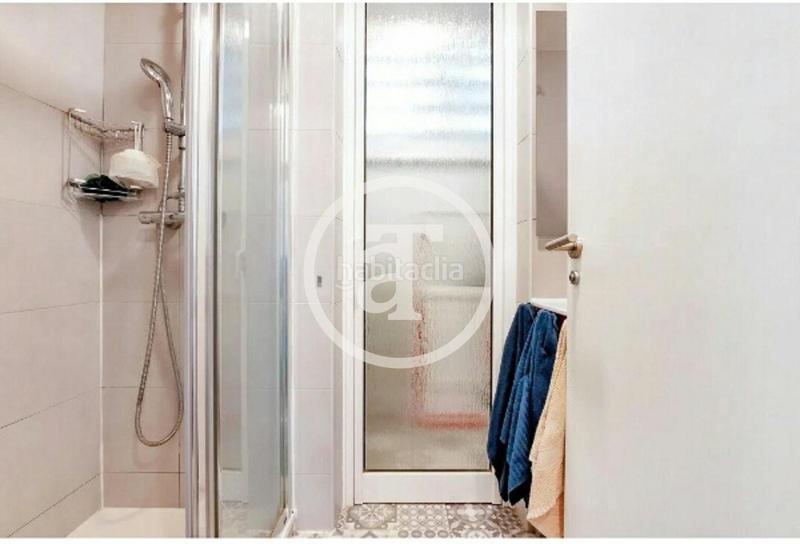 Foto d75dfe1e-17e7-45b0-aa04-b0e16360af65. Miete etagenwohnung mit heizung parking in Montbau Barcelona