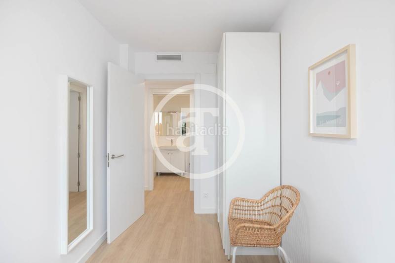 Foto 52160931-8851-41f8-b010-2af3257557e7. Alquiler piso  de alquiler temporal con terraza, 2 habitaciones y estudio en Badalona