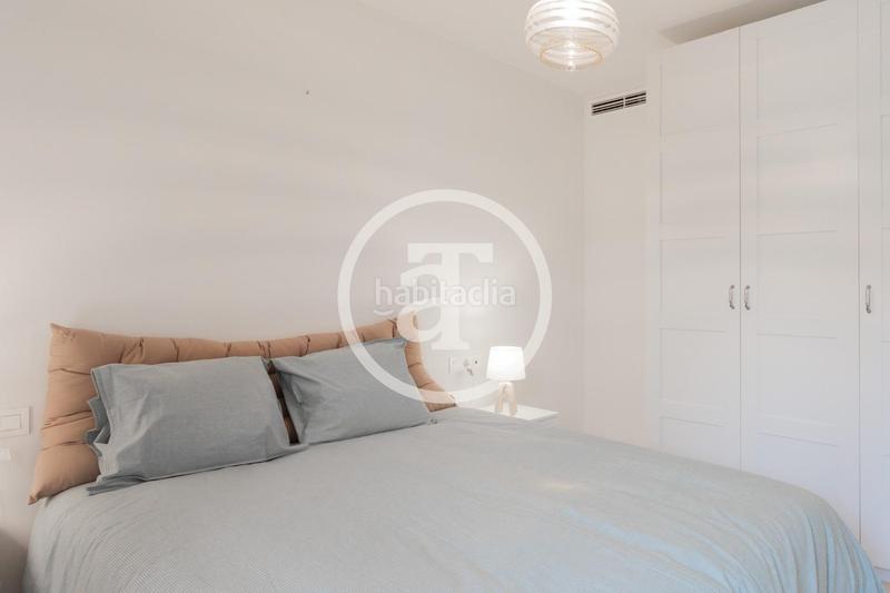 Foto 56999fbc-c2e2-4bd2-ad52-741f999de12c. Miete etagenwohnung mit heizung in Horta Barcelona