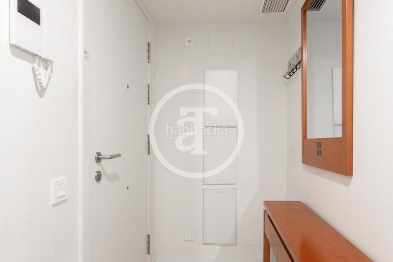 Foto d68825b7-2a3f-4267-aca2-a73c4d0a1a87. Miete etagenwohnung mit heizung in Horta Barcelona