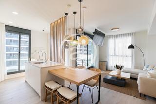 Location Appartement  Passeig del mare nostrum. Piso de alquiler temporal de 2 habitaciones y 2 baños con balcón