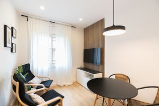 Location Appartement  Carrer de ca l'alegre de dalt. Piso de alquiler temporal de 2 habitaciones en gracia