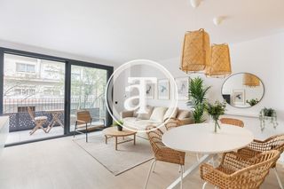 Miete Etagenwohnung  C/ de biscaia. Piso de alquiler temporal de 2 habitaciones y estudio en zona re