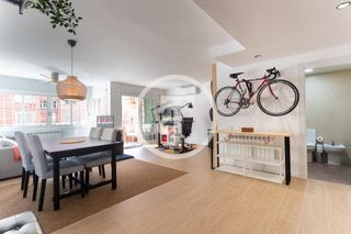 Location Appartement  Carrer de la mare de déu del carme. Piso de alquiler temporal de 2 habitaciones, balcón y 1 baño en