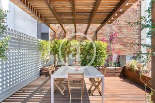 Rent Duplex  C/ de trafalgar. Dúplex de alquiler temporal de 1 habitación y terraza privada a