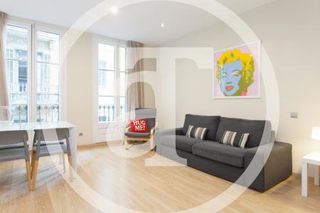 Lloguer Pis  Plaça de les olles. Piso de alquiler temporal de 3 habitaciones próximo al parque de