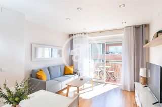 Miete Etagenwohnung  C/ del milanesat. Piso de alquiler temporal de 2 habitaciones en las tres torres