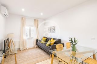 Miete Etagenwohnung  C/ de balmes. Piso de alquiler temporal en balmesprovenza de 2 habitaciones y