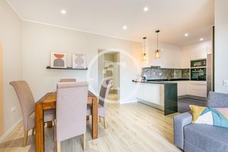 Lloguer Pis  Carrer de l'alfambra. Piso de alquiler temporal de 2 habitaciones y terraza en les cor